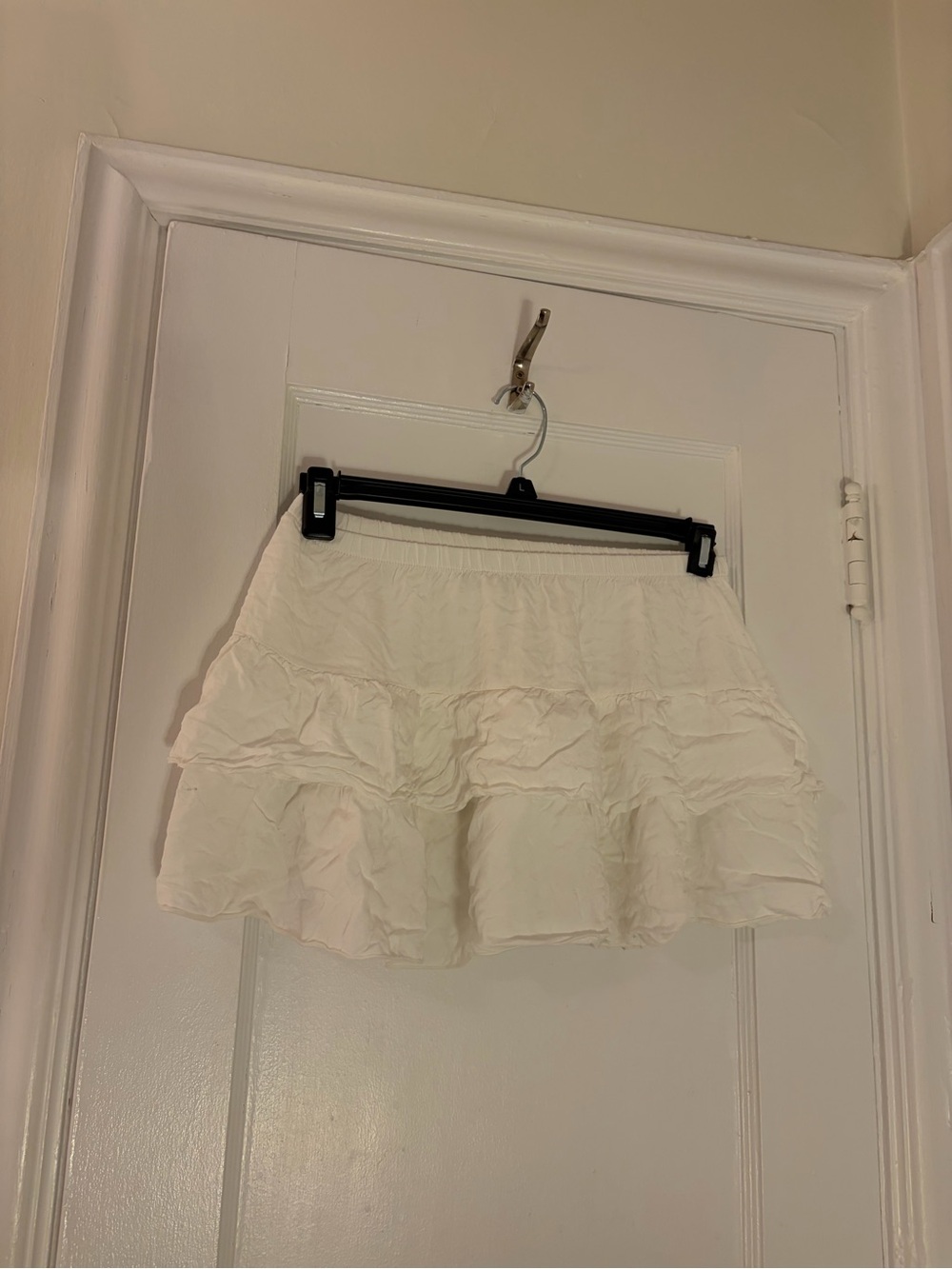 Brandy Melville White Tiered Ruffle Mini Skirt